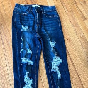 Ripped Skinny jeans !!